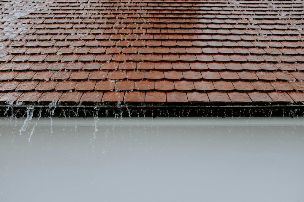 How glenview weather impacts your roof - v&v exteriors & remodeling co. Glenview weather impact on roof - v&v exteriors & remodeling co.